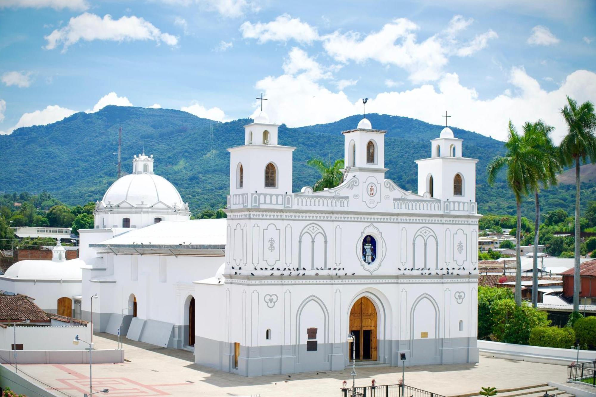 La Casa De Mamapan Hotel Colonial Ahuachapán المظهر الخارجي الصورة